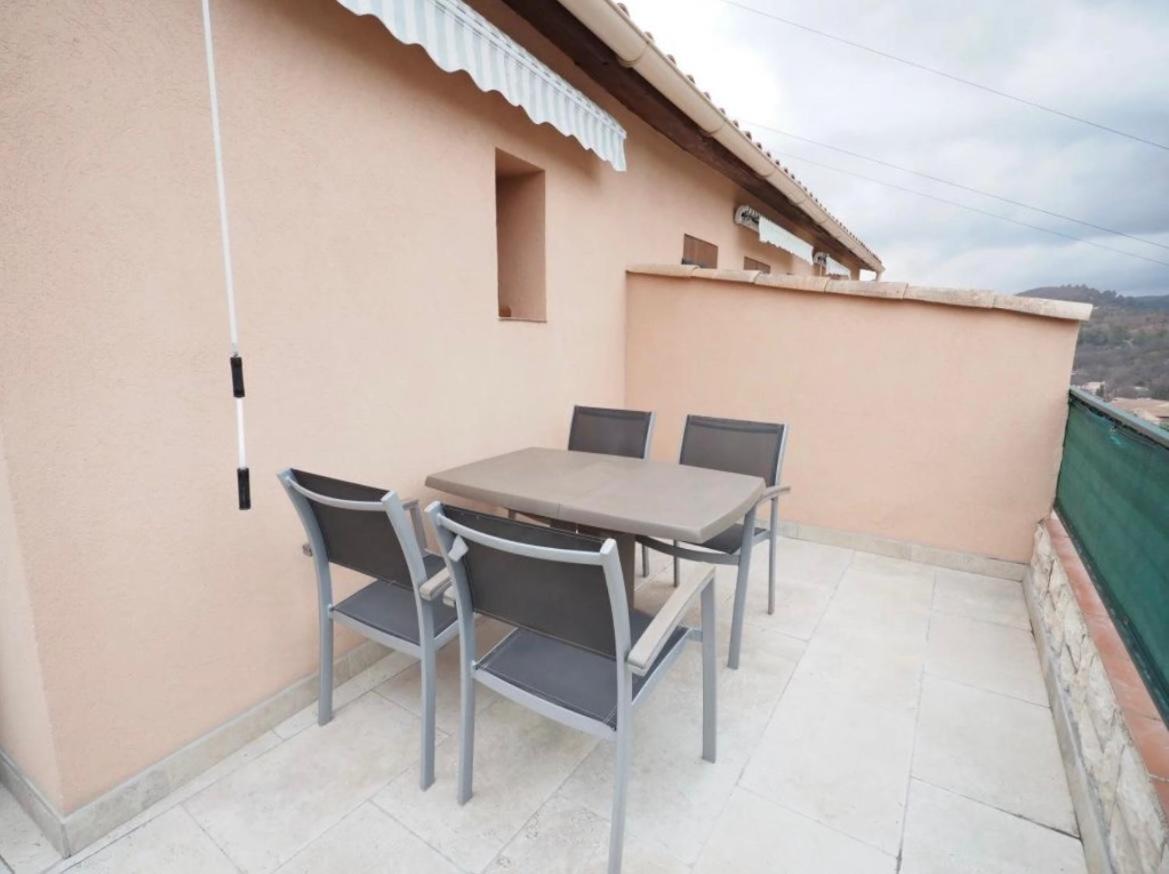 Studio Meuble Avec Terrasse Greoux-les-Bains Luaran gambar